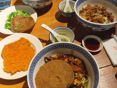 -沪西老弄堂面馆(定西路店)