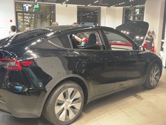 -TESLA 特斯拉(上海太古汇体验店)