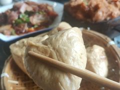-黄桷树曹家私房菜(江与城店)