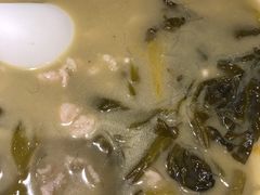 酸菜粉丝肉片汤-食客堂麻婆豆腐专门店