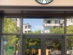 -星巴克(上海汇锦里店)