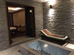 -三亚湾海居铂尔曼度假酒店