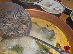 -洱火云南酸菜牛肉火锅(石景山当代商城店)