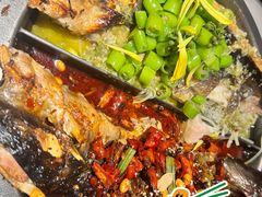 双拼烤鱼-鸣记脆皮烤鱼·海鲜烤鱼(亿合城店)