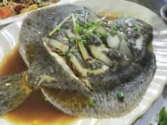 -四川小胡子海鲜(丁村万人海鲜广场店)