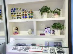 -提一眼镜·蔡司·依视路(小寨店)
