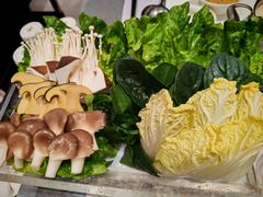 -红鼎豆捞·非遗鲍皇汤火锅(宝丰路店)