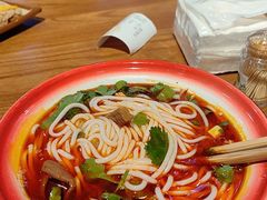 -楚东君•襄阳牛肉面牛杂煲(陆家嘴正大店)