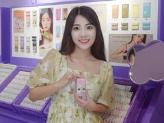 -HITOMI希多蜜美瞳(凯德晶萃店)