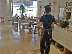 -藏猫猫咖啡主题馆(中央大道店)