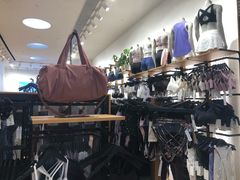 -lululemon athletica(希慎广场店)