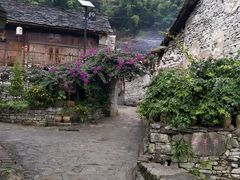 -高荡千年布依古寨旅游景区