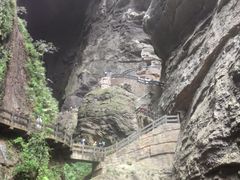 -龙水峡地缝景区