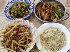 -江城燕子大排档(江汉路步行街店)