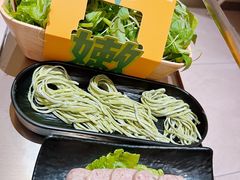 -左庭右院鲜牛肉火锅(金山万达店)