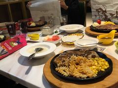 苹果木烟熏肋眼牛排-豪客来牛排(中央花苑店)