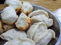 -黄阿姨锅贴大王(万航渡路店)