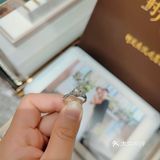 人形种草机工作中，今日打卡的是IDo精选限定款钻戒