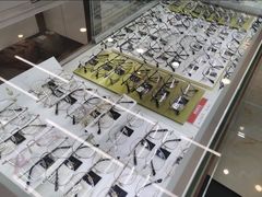 -明月眼镜(三坝店)