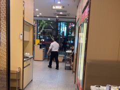 -七欣天香辣蟹火锅(闵行浦江欢乐颂店)