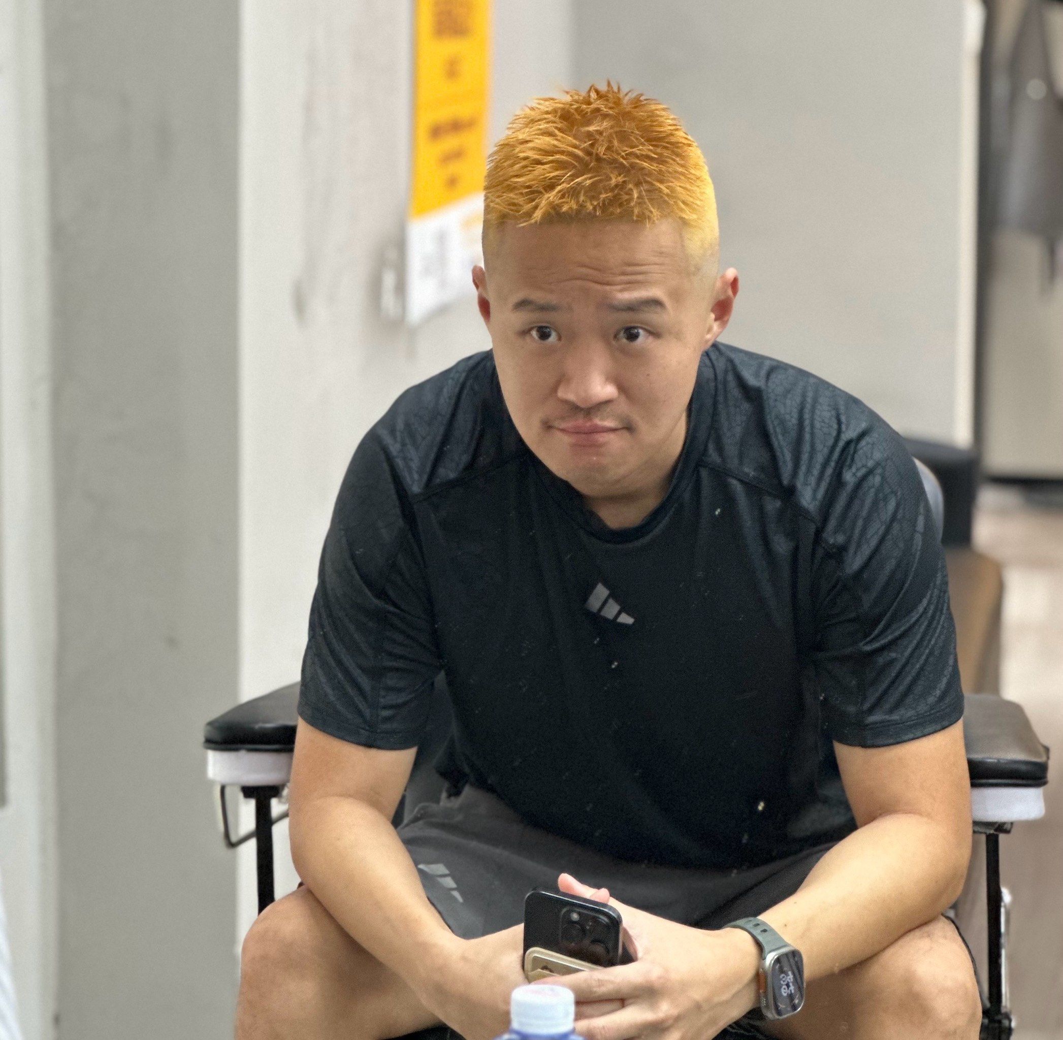 亚麻金色一款显白发色#染发 #男士发型