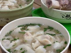 -周震馄饨