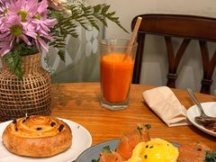 烟熏三文鱼班尼迪蛋-Money Shops(愚园路店)