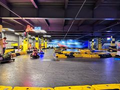 -极限PLAY运动娱乐新世界·团建派对潮玩休闲馆·室内蹦极高空游乐园
