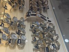 -亨得利钟表商店