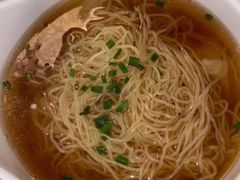-新大咀港式茶餐厅(宝山万达店)