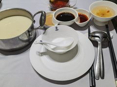 -红鼎豆捞·非遗鲍皇汤火锅(宝丰路店)