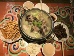 -斯琴阿妈蒙古餐厅(新城店)