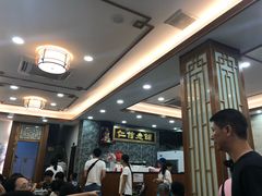 等位区-仁信老铺(华盖路店)