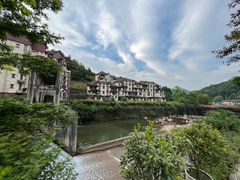 -中铁花水湾温泉酒店(大邑店)