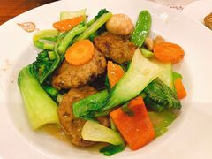 圆饼为蘑菇与豆制品的合成物-Thai Pothong Restaurant