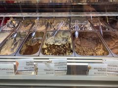 -VENCHI 闻绮(北京国贸商城店)