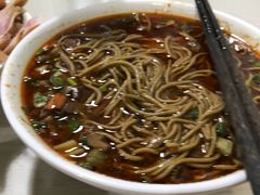 -崇州余荞面(落虹桥店)
