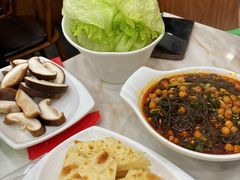 -彭记铁锅肥肠(东四总店)