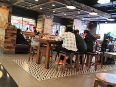 大堂-星巴克臻选(青岛麦凯乐分店)
