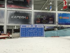 -乔波室内滑雪场