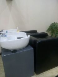 -歌海美发·纹绣