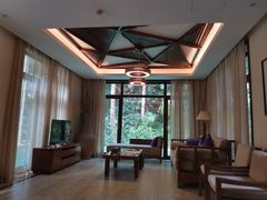 -三亚亚龙湾五号度假别墅酒店