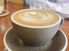 -Be Lived Cafe比例咖啡(摩天轮店)