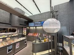 -好利来(上海虹桥新天地Lab主题店)