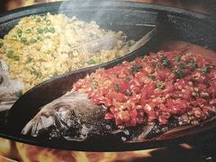 -阿瓦山寨·湘菜现炒·剁椒鱼头王(咸阳总店)