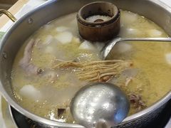 -朴小妹人参鸡汤火锅(长白山万达店)