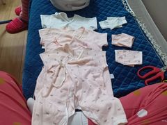 -爱月宝月嫂·育儿嫂(哈尔滨总店)