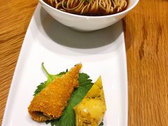 特色红汤面-萬國春·中菜馆(颐和公馆店)