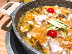 本味老坛酸菜鱼（中份）-山城外·非遗酸菜鱼(蜀都万达店)