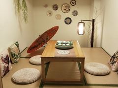 -小草屋轰趴馆别墅派对新场团建家庭聚会